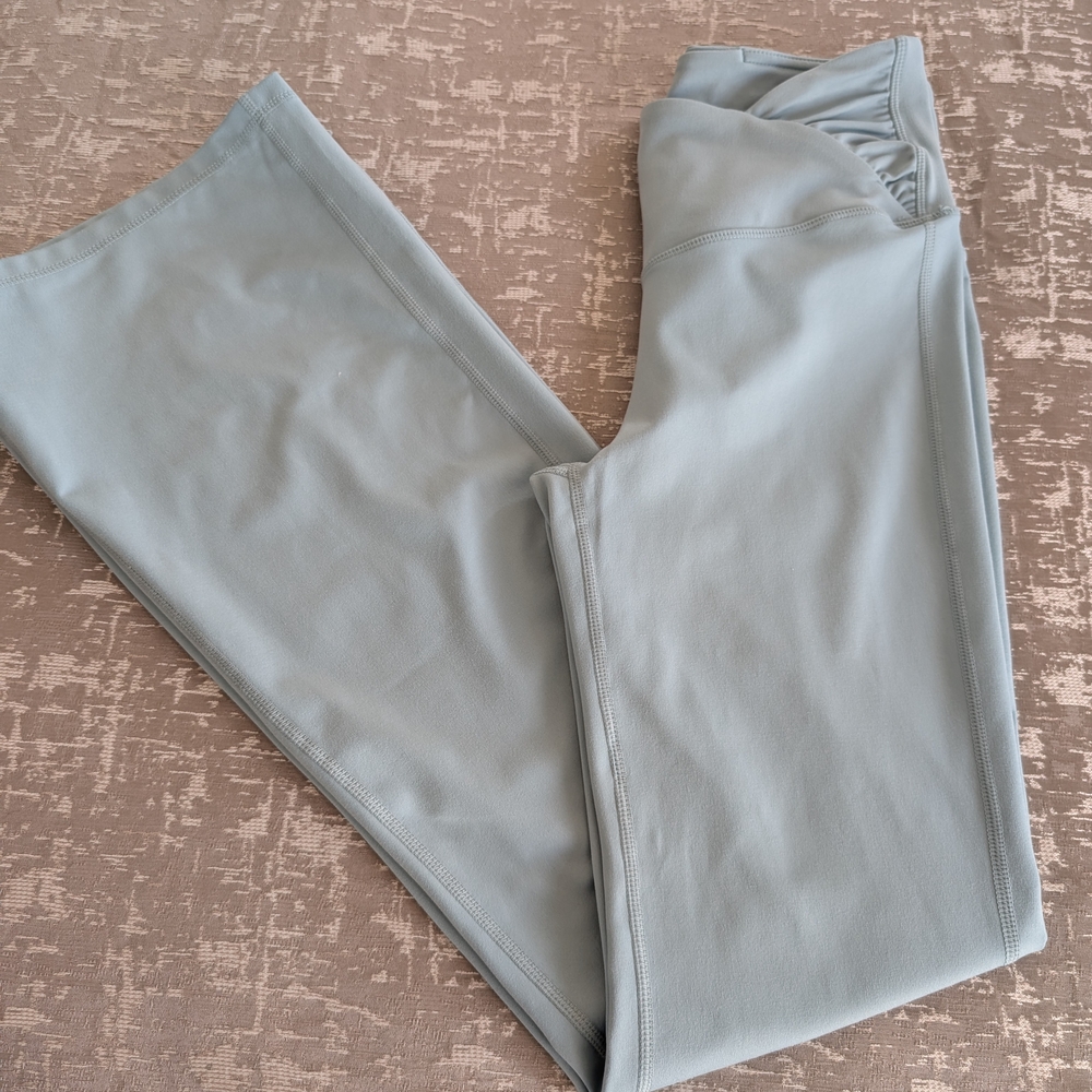 Yogalicious Lux Harmony Flare Leggings NWOT